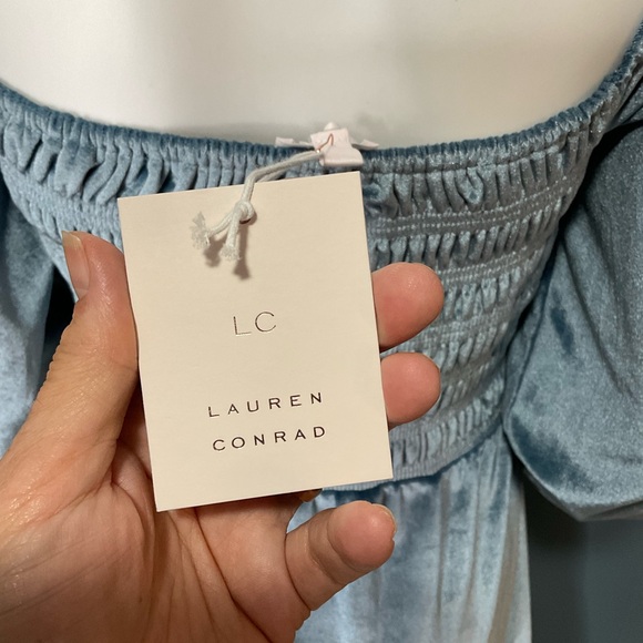 Lauren Conrad NWT’s Velvet Feel Blue Party Dress Long Sleeve Ruffle Hem Sz Large - Picture 11 of 15